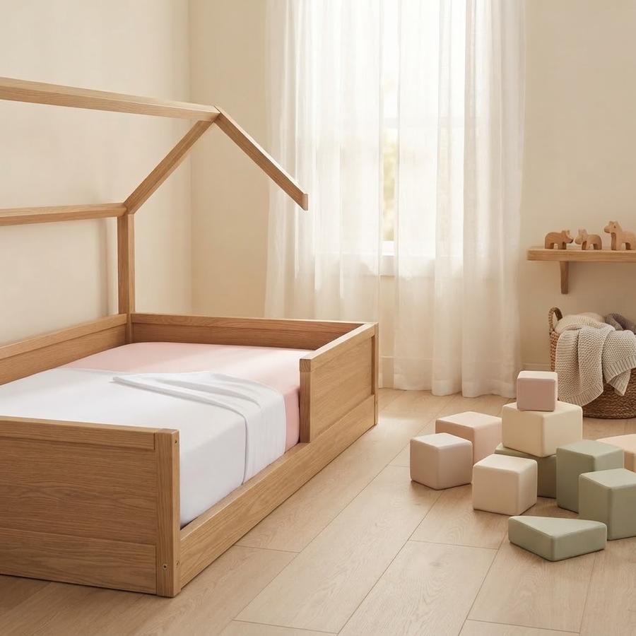 Biloban cotton bassinet sheets on a bassinet mattress